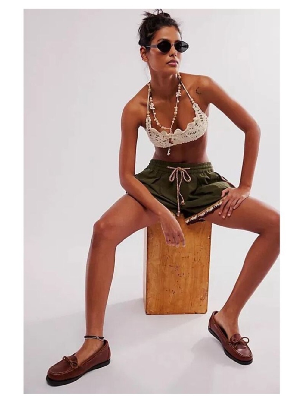 Free People Coastal Cruise pull on Olive Crochet-Trim Shorts - Picture 4 of 9